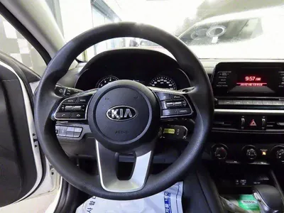 Kia K3 2019, 75600 км, за 6371.52 USD - фото 8