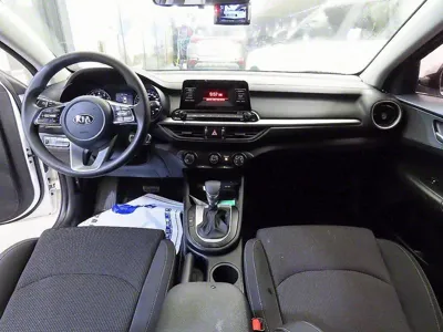 Kia K3 2019, 75600 км, за 6371.52 USD - фото 10