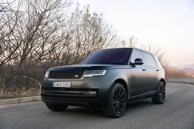 Land Rover Range Rover · 2023 год