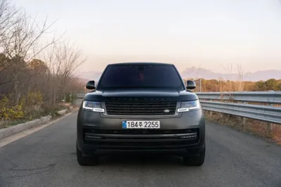 Land Rover Range Rover 2023, 25000 км, за 122419.69 USD