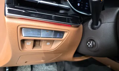 Genesis G80 2023, 44138 км, за 26250.49 USD - фото 20
