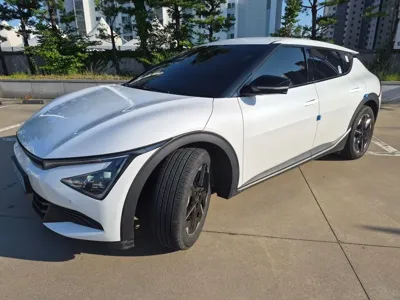 Kia EV6 2025, 39710 км, за 22801.31 USD