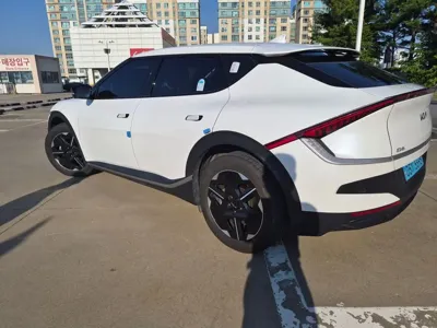 Kia EV6 2025, 39710 км, за 22801.31 USD