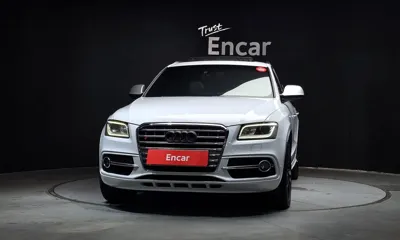 Audi SQ5 2015, 111676 км, за 13586.42 USD