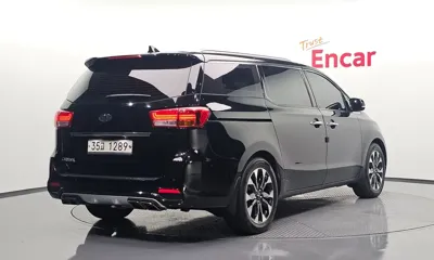 Kia Canival 2018, 136741 км, за 7794.32 USD