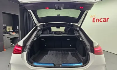 Mercedes-Benz GLE-Class 2023, 42366 км, за 58957.69 USD - фото 20