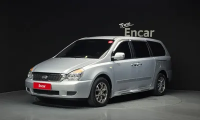 Kia Canival · 2009 год