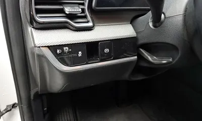 Kia Sportage 2024, 41529 км, за 17773.37 USD - фото 15