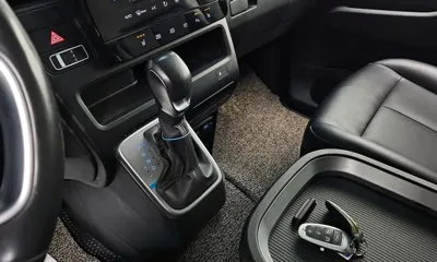 Hyundai Staria 2022, 170060 км, за 11068.41 USD - фото 9