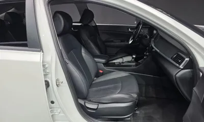 Kia K5 2019, 120544 км, за 8523.29 USD - фото 10