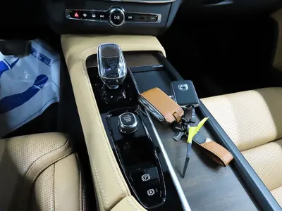 Volvo S90 2024, 14715 км, за 31398.75 USD - фото 9