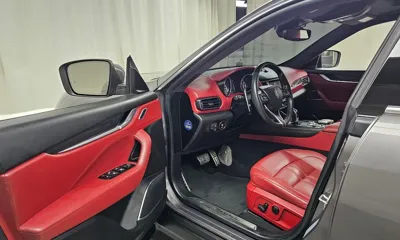 Maserati Levante 2017, 92393 км, за 21530.79 USD - фото 10