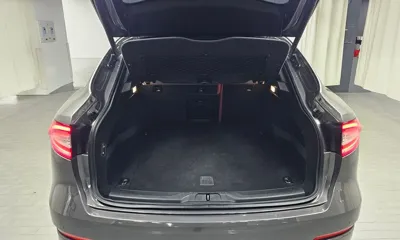 Maserati Levante 2017, 92393 км, за 21530.79 USD - фото 20