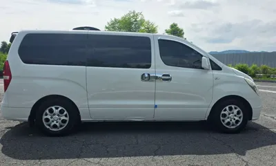 Hyundai Starex 2009, 163223 км, за 5732.9 USD