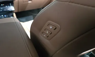 Hyundai Grandeur 2023, 83657 км, за 21813.87 USD - фото 36