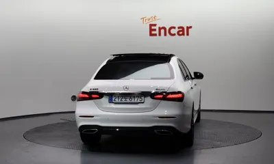 Mercedes-Benz E-Class 2023, 12396 км, за 37165.53 USD