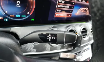 Mercedes-Benz E-Class 2023, 12396 км, за 37165.53 USD - фото 9