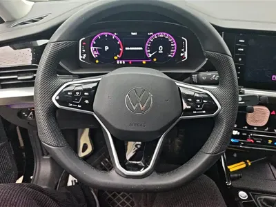 Volkswagen Passat 2024, 4100 км, за 20423.38 USD - фото 15