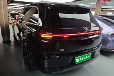 Li Auto L8 2023, 49100 км, за 32560 USD