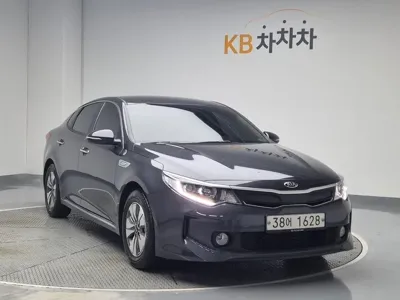 Kia K5 2018, 50611 км, за 10437.18 USD