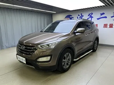 Hyundai Santa Fe · 2015 год