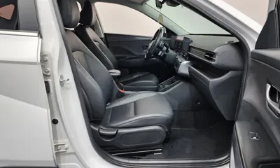 Hyundai Kona 2023, 80824 км, за 13082.26 USD - фото 11