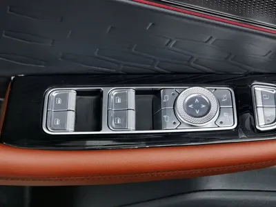 Lincoln Z 2023, 68000 км, за 15273.39 USD - фото 9