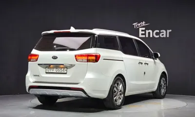 Kia Canival 2016, 170618 км, за 5579.62 USD