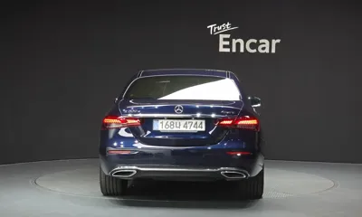 Mercedes-Benz E-Class 2021, 100962 км, за 19495.54 USD