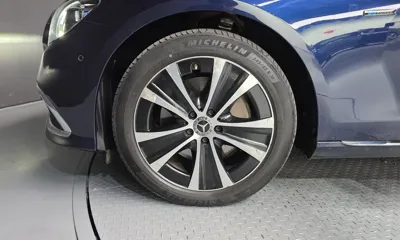 Mercedes-Benz E-Class 2021, 100962 км, за 19495.54 USD