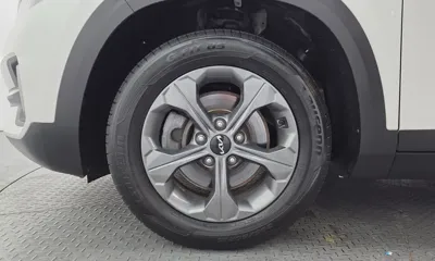 Kia Seltos 2023, 117466 км, за 9295.97 USD