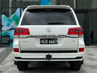 Toyota Land Cruiser 2018, 190000 км, за 49439.89 USD - фото 6