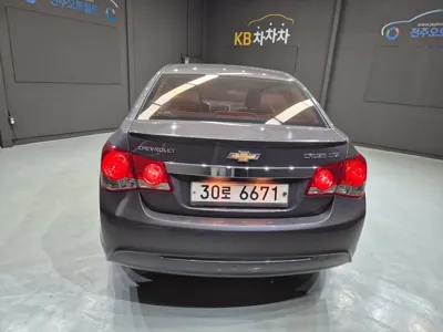 ChevroletGMDaewoo Cruze 2013, 95461 км, за 1947.88 USD