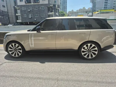 Land Rover Range Rover · 2025 год