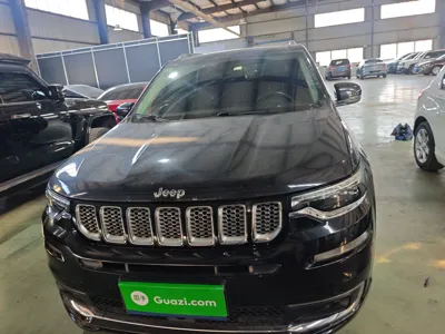 Jeep Grand Commander 2018, 137000 км, за 11299 USD