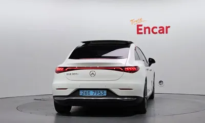 Mercedes-Benz EQE 2023, 69631 км, за 33805.96 USD