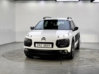Citroen-DS C4 CACTUS 2018, 96531 км, за 4485.47 USD