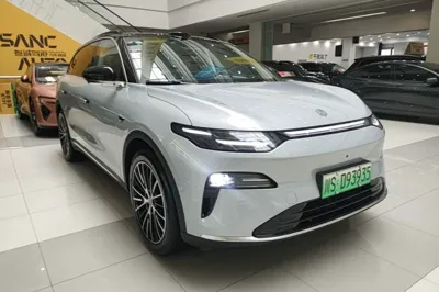 Leapmotor C11 2026, 10800 км, за 23143 USD
