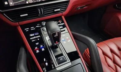 Porsche Cayenne 2023, 49156 км, за 59907.51 USD - фото 9