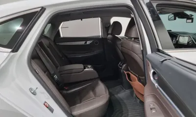 Hyundai Grandeur 2018, 92616 км, за 11171.35 USD - фото 12