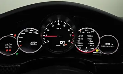 Porsche Panamera 2022, 3016 км, за 98000.55 USD - фото 8