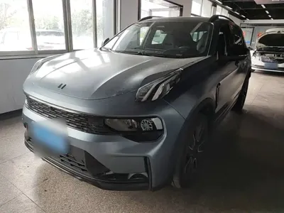 Lynk & Co 01 2025, 15700 км, за 14331.68 USD