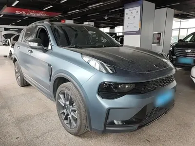 Lynk & Co 01 2025, 15700 км, за 14331.68 USD