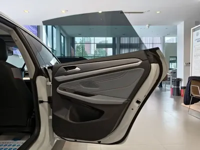 Volkswagen Lamando 2024, 12000 км, за 16009.11 USD - фото 8