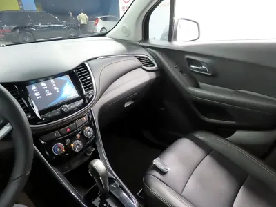ChevroletGMDaewoo Trax 2017, 104170 км, за 4095.43 USD - фото 12