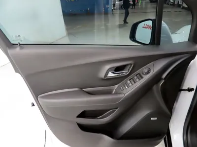ChevroletGMDaewoo Trax 2017, 104170 км, за 4095.43 USD - фото 15