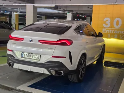 BMW X6 2023, 32000 км, за 47084.91 USD