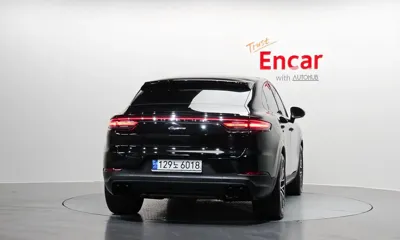 Porsche Cayenne 2023, 27696 км, за 62341.52 USD