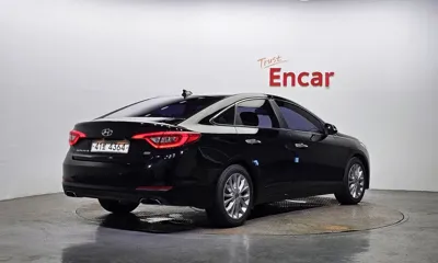 Hyundai Sonata 2015, 158073 км, за 4466.63 USD