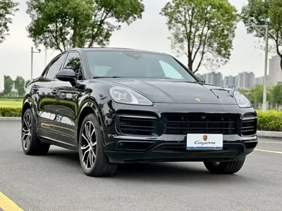 Porsche Cayenne 2023, 77000 км, за 81157.53 USD